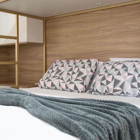 Apartamentos Completos A 15Min Beto Carreiro Com Wi-Fi Churrasqueira Em Condominio Com Piscina Portaria 24H Ideal Para Familia Piçarras Exteriör bild