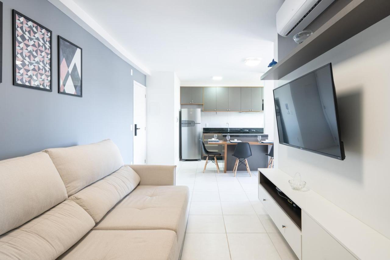 Apartamentos Completos A 15Min Beto Carreiro Com Wi-Fi Churrasqueira Em Condominio Com Piscina Portaria 24H Ideal Para Familia Piçarras Rum bild